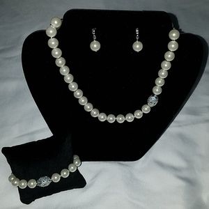 Pearly Perfection 3pc Set (ivory)